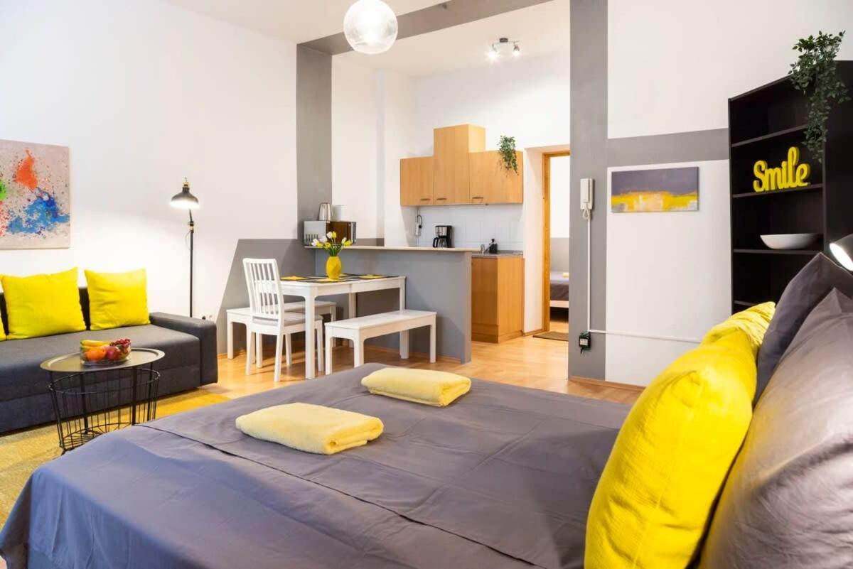Cozy 2 Room Apartment Next To Hermannstrasse Berlin Extérieur photo
