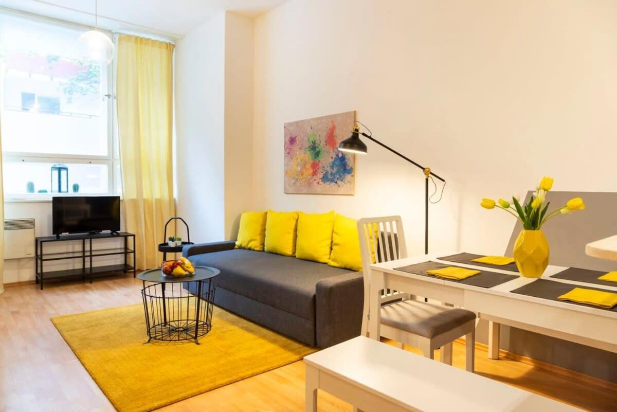 Cozy 2 Room Apartment Next To Hermannstrasse Berlin Extérieur photo