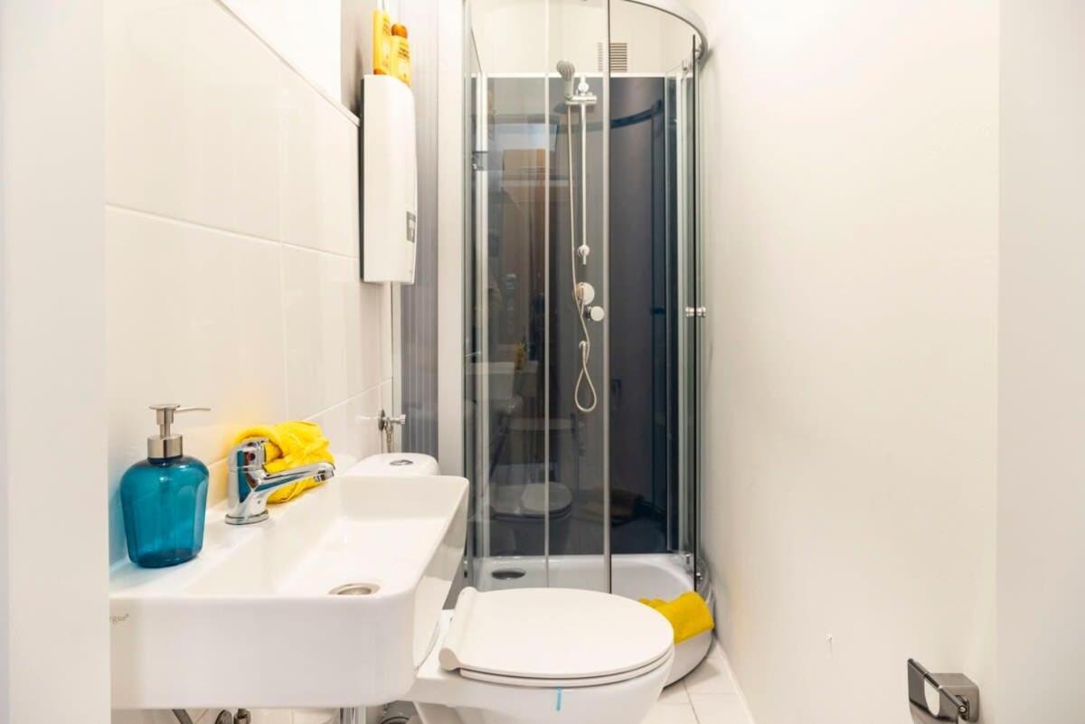 Cozy 2 Room Apartment Next To Hermannstrasse Berlin Extérieur photo